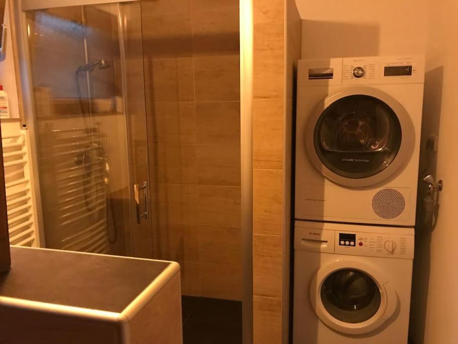 Willkommen Im Casa Felice, Der Wohlfuehl Oase Mit Balkon, 4 Betten Und Homeoffice Platz Aidlingen Extérieur photo