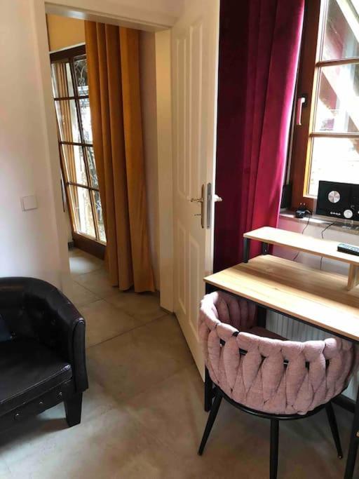 Willkommen Im Casa Felice, Der Wohlfuehl Oase Mit Balkon, 4 Betten Und Homeoffice Platz Aidlingen Extérieur photo